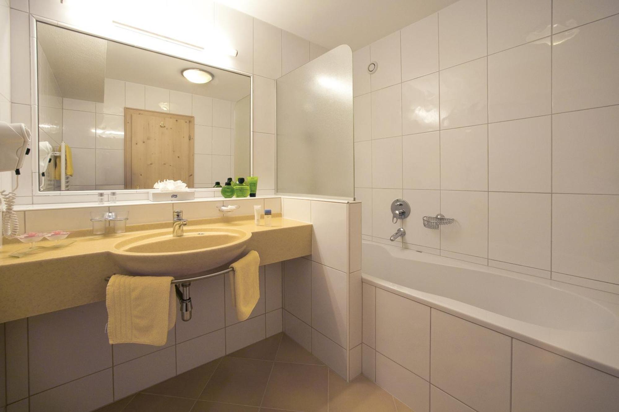 Alpenhotel Tirolerhof Gerlos Ruang foto