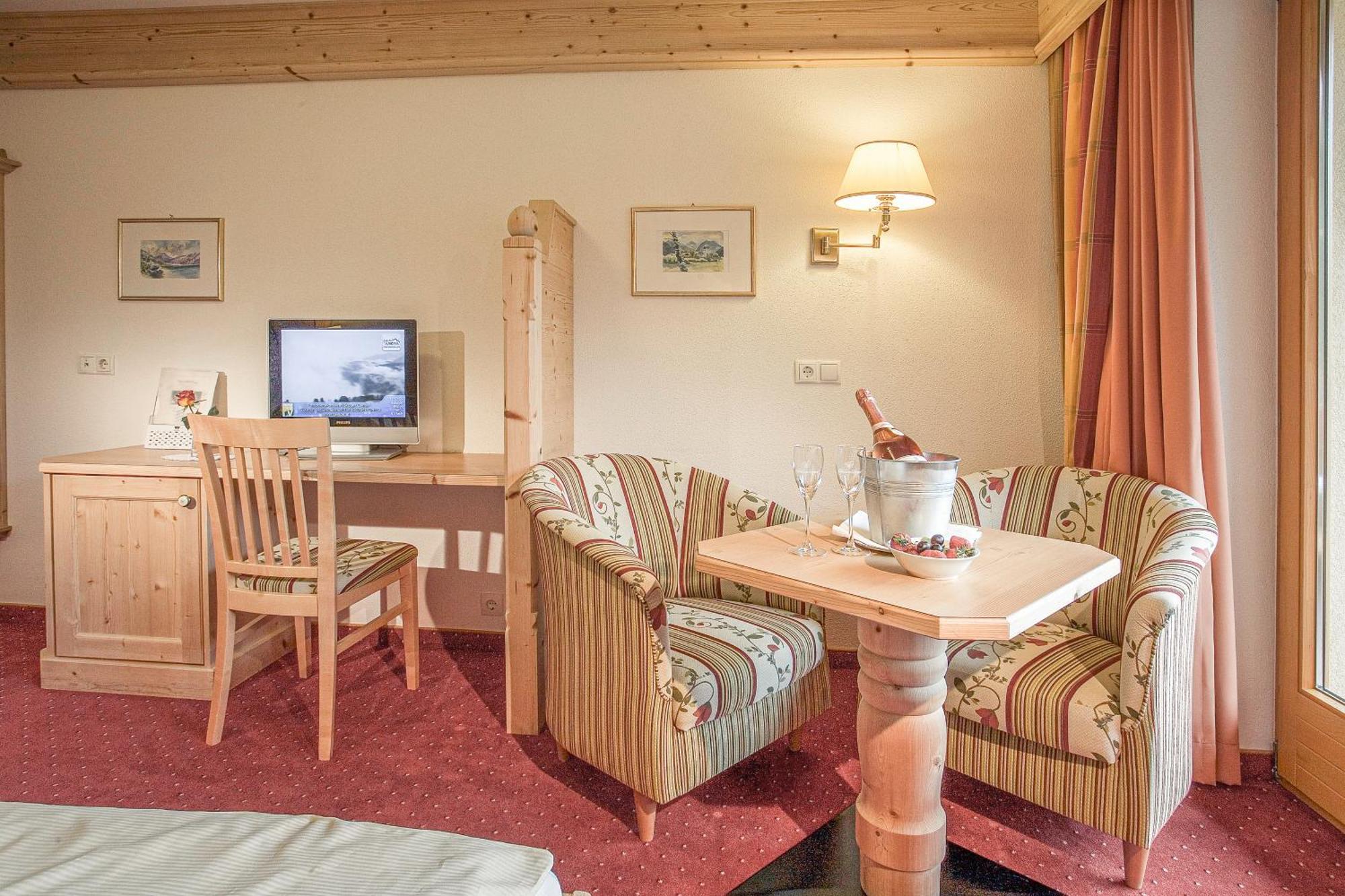 Alpenhotel Tirolerhof Gerlos Ruang foto