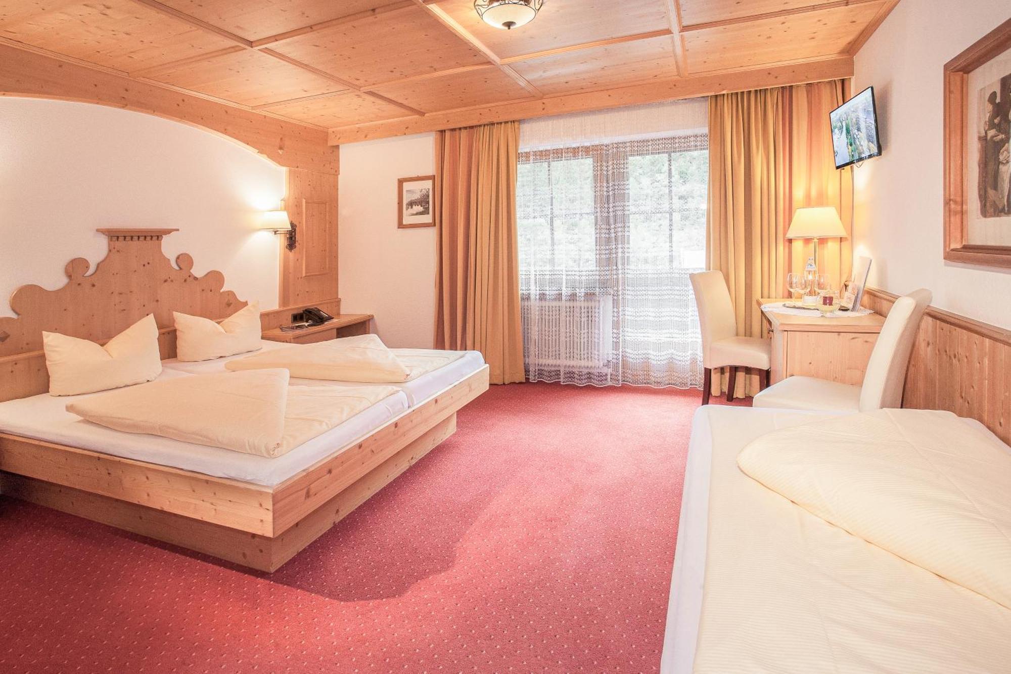 Alpenhotel Tirolerhof Gerlos Ruang foto