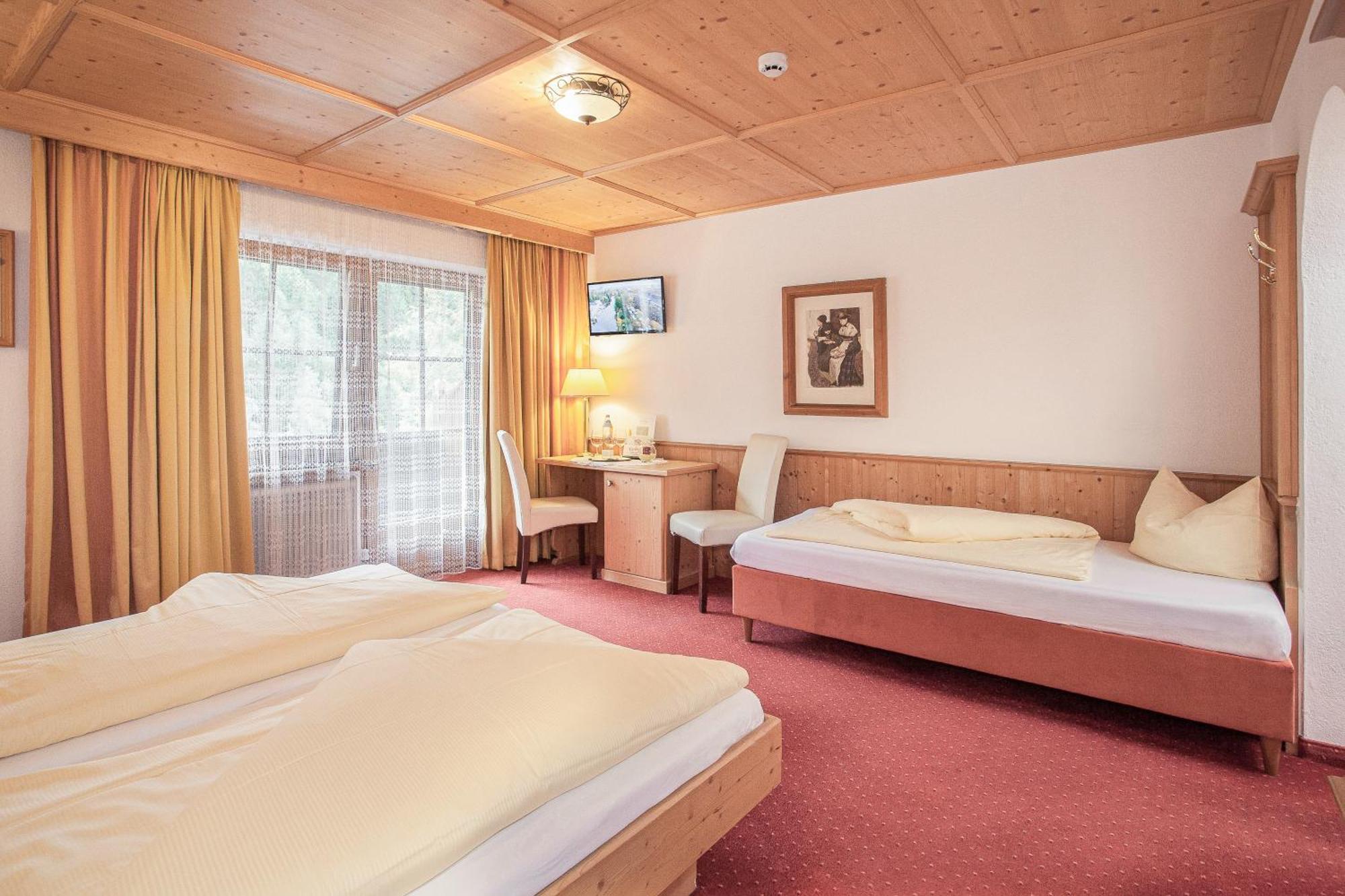 Alpenhotel Tirolerhof Gerlos Ruang foto